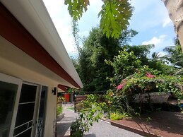 Bansabai pool villa guesthouse