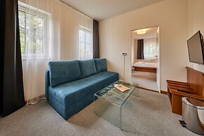 Hotel AURI