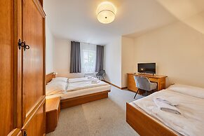 Hotel AURI