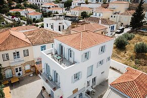 Old Port Spetses Mansion