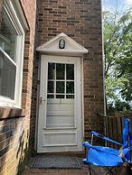 Boat House Studio - Water Front Pets Wifi Smart Tv Apts by RedAwning