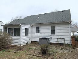 Residential Bungalow 2 Bedroom Home by RedAwning