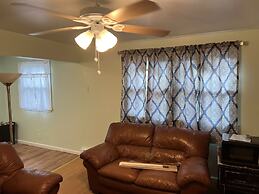 Boat House Apt. #3 - 2 Br, Water Front, Wifi, Pets 2 Bedroom Apts by R