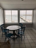 Mariners Cove 4 Bedroom Cottage by RedAwning