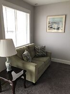 Mariners Cove 4 Bedroom Cottage by RedAwning