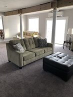 Mariners Cove 4 Bedroom Cottage by RedAwning