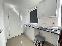 Immaculate 1-bed Studio in London