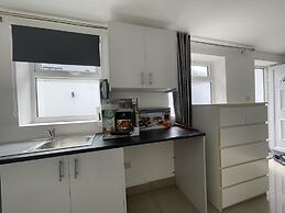 Immaculate 1-bed Studio in London