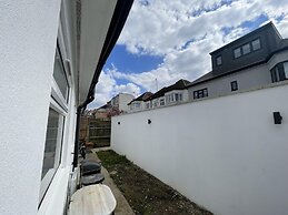 Immaculate 1-bed Studio in London