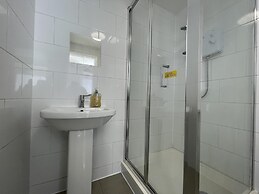 Immaculate 1-bed Studio in London