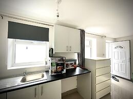 Immaculate 1-bed Studio in London