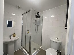 Immaculate 1-bed Studio in London