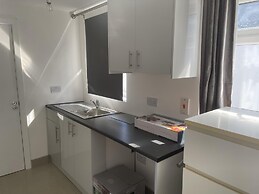 Immaculate 1-bed Studio in London