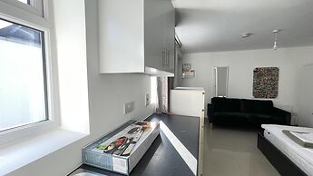 Immaculate 1-bed Studio in London