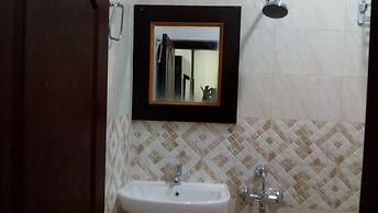 DIVYA LODGE & HOTEL ROOMS