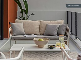 Sanders Port - Vibrant Studio Near Piraeus Port