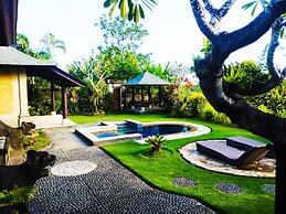 3BR Villa Queen With Stunning Rice Field