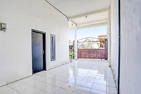 SPOT ON 91789 Kost Umik Sidoarjo Syariah