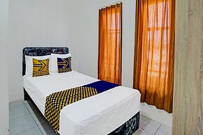 SPOT ON 91789 Kost Umik Sidoarjo Syariah