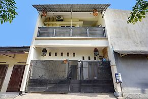 OYO Life 91893 Kost Jeje Syariah