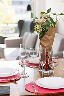 Bright Warsaw Apartment by Renters