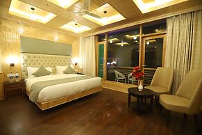 Golden Wood Manali By Rosetum