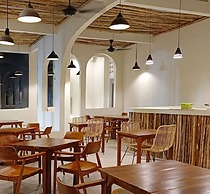 Social Hub by TwoSpaces