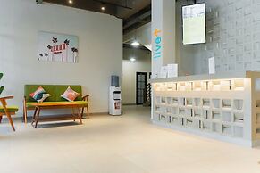 Social Hub by TwoSpaces