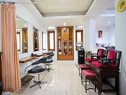 Super OYO 91350 Garden Hostel