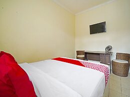 Super OYO 91350 Garden Hostel