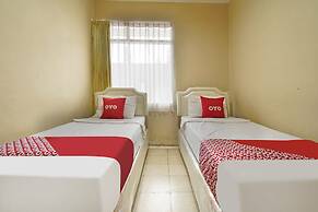 Super OYO 91350 Garden Hostel