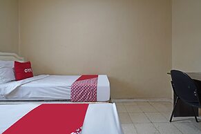 Super OYO 91350 Garden Hostel