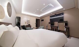 From H Chung-ju About Hotel