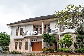 OYO 2912 Graha Minda Syariah