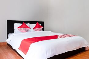 OYO 2912 Graha Minda Syariah