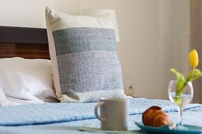 Apartment at the Port by Renters