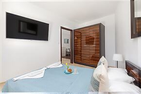 Apartment at the Port by Renters