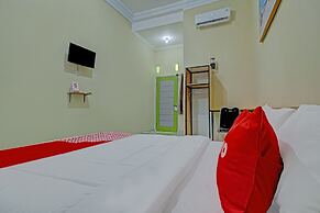 Super OYO 3774 Orchid 37 Syariah Guest House
