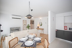 Liiiving - Modern & Glam Apartment J