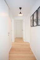 Liiiving - Modern & Glam Apartment J