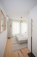 Liiiving - Modern & Glam Apartment J