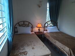 Village Pottery Garden Villa