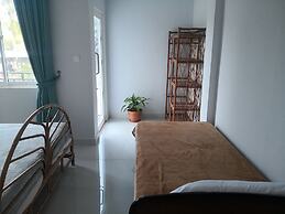 Village Pottery Garden Villa