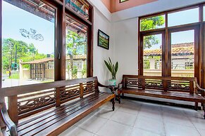 OYO 92329 Sewu Mas Hotel