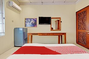 OYO 92329 Sewu Mas Hotel