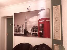 All Seasons Gatwick Guest House