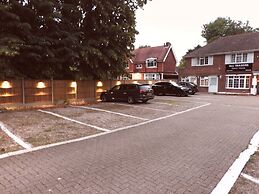 All Seasons Gatwick Guest House