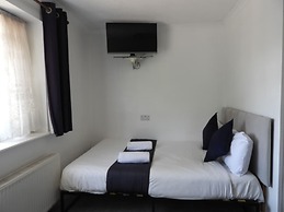 All Seasons Gatwick Guest House