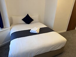 All Seasons Gatwick Guest House
