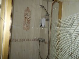 All Seasons Gatwick Guest House